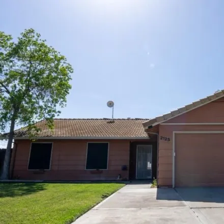 Buy this 3 bed house on 2125 South 12th Street in Los Banos, CA 93635
