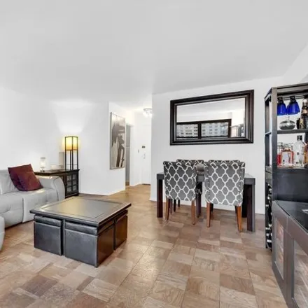 Buy this studio apartment on 185 West End Avenue in New York, NY 10023