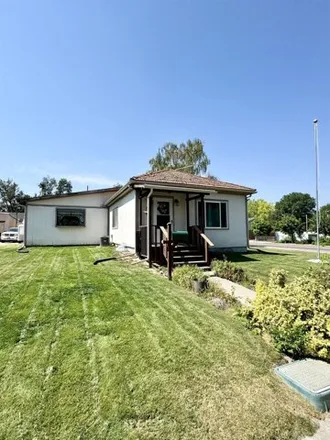 Buy this 3 bed house on 206 Tyler St in American Falls, Idaho