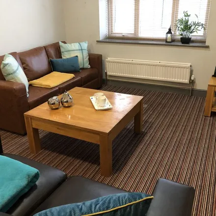 Rent this 2 bed apartment on Hylton Road in Sunderland, SR4 7AB