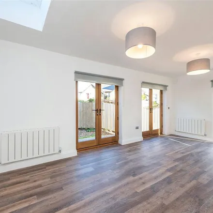 Image 1 - The Hermitage, London, TW13 4HS, United Kingdom - Apartment for rent