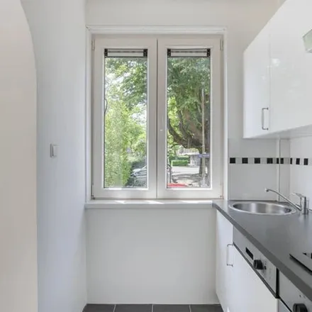 Rent this 3 bed apartment on Sternstraat 15A in 3083 ZT Rotterdam, Netherlands