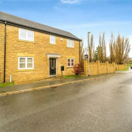 Buy this 3 bed house on Maden Fold Close in Padiham, BB12 6EP