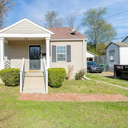 Buy this 3 bed house on Memphis Go Club in North Fenwick Road, Chickasaw Gardens