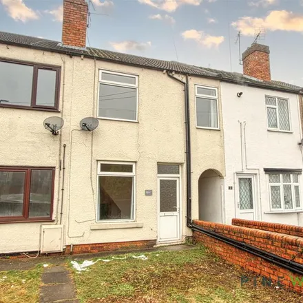 Rent this 3 bed townhouse on Rotherham Road in Clowne, S43 4PT