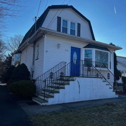 Buy this 3 bed house on 1756 Ratzer Road in Wayne, NJ 07470