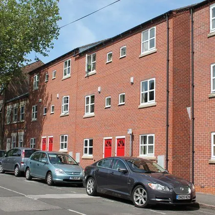 Rent this 4 bed townhouse on 152 North Sherwood Street in Nottingham, NG1 4EH