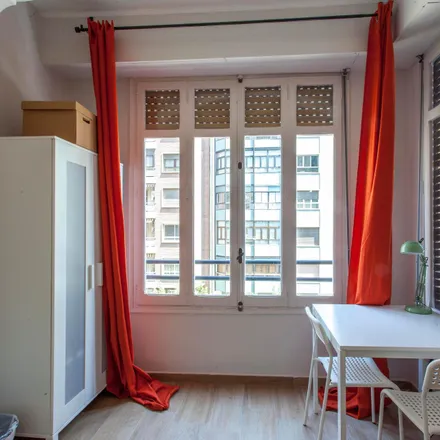 Image 2 - Carrer del Pintor Benedito, 7, 46007 Valencia, Spain - Room for rent