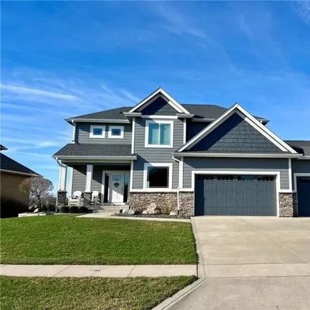 Buy this 5 bed house on 14586 Plum Drive in Urbandale, IA 50323
