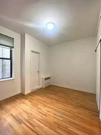 Image 2 - 536 E 89th St Apt 4C, New York, 10128 - Apartment for rent