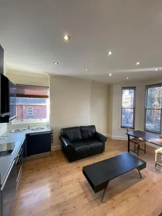 Image 5 - 9 Normanton Avenue, Liverpool, L17 8XY, United Kingdom - Room for rent