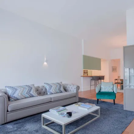Rent this 2 bed apartment on Banco Internacional do Funchal;Banco BANIF;Edifício do Jornal O Comércio do Porto in Avenida dos Aliados, 4000-066 Porto