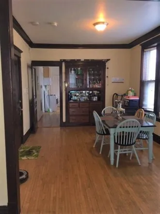Image 7 - 2906 North Greenview Avenue, Chicago, IL 60613, USA - House for rent