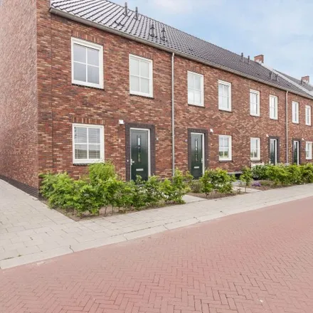 Rent this 3 bed apartment on Wadloper 17 in 8265 TV Kampen, Netherlands