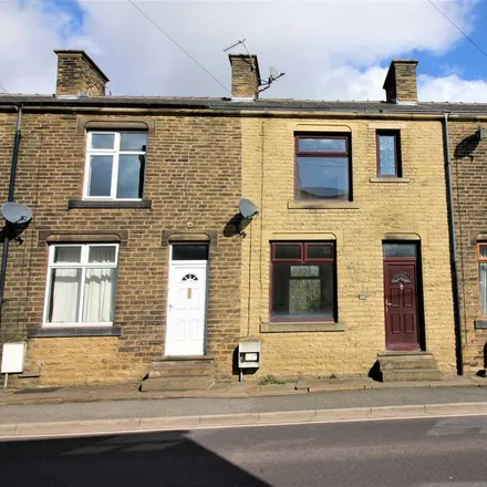 Rent this 2 bed townhouse on 125 Commercial Road in Skelmanthorpe, HD8 9DX
