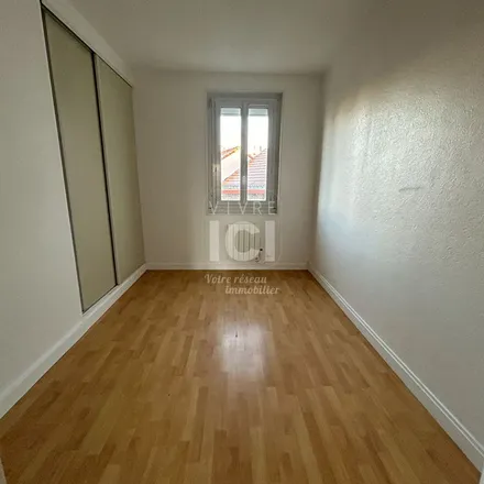 Rent this 1 bed apartment on 2 Boulevard François Blancho in 44220 Couëron, France