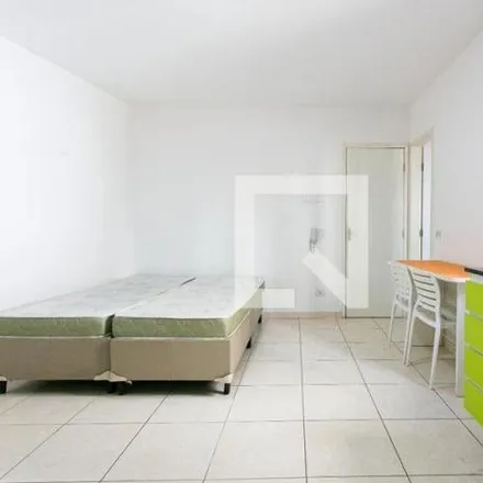 Rent this 1 bed apartment on Edifício Albatroz in Rua Governador Menezes 75, Parque São Jorge