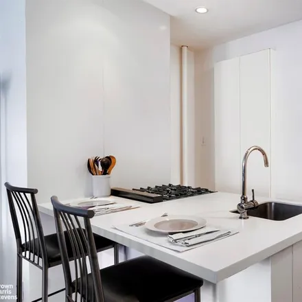 Image 3 - 126 WEST 96TH STREET 3B in New York - Apartment for sale