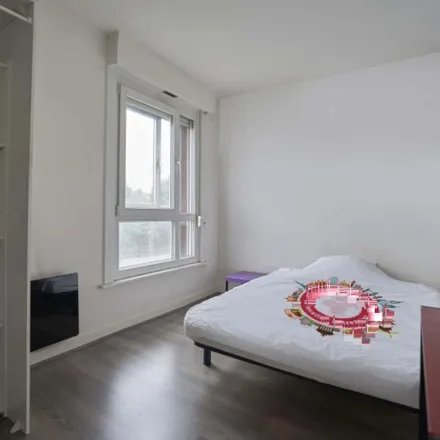 Rent this 1 bed room on 9 Boulevard des Défenseurs de Lille in 59024 Lille, France
