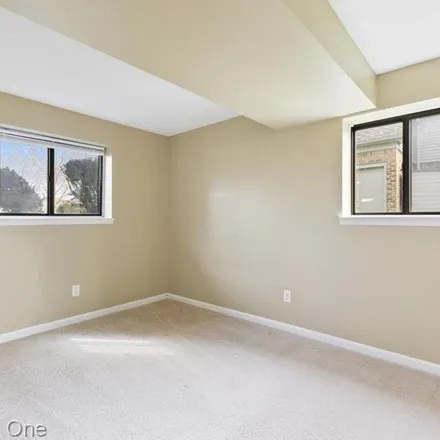 Image 3 - 2028 Cumberland Road, Rochester Hills, MI 48307, USA - Apartment for rent