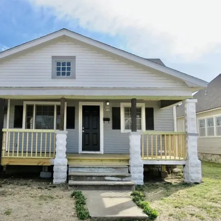 Rent this 3 bed house on 443 North Pennsylvania Street in Webb City, MO 64870