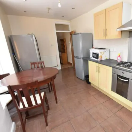 Rent this 4 bed duplex on 271 Gristhorpe Road in Stirchley, B29 7SN