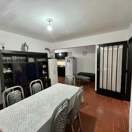 Buy this 2 bed house on San Antonio 781 in Residencial Vélez Sársfield, Cordoba