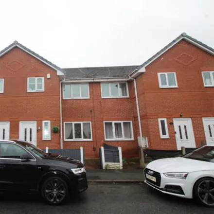 Buy this 3 bed townhouse on Empress Industrial Estate in Anderton Street, Hindley