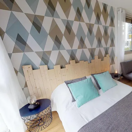 Rent this 3 bed room on 40 Avenue de Suffren in 75015 Paris, France