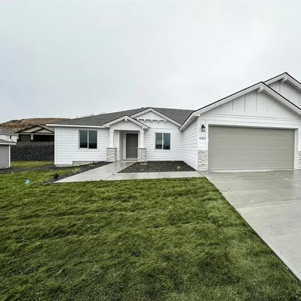Buy this 3 bed house on West 30th Avenue in Kennewick, WA 99338
