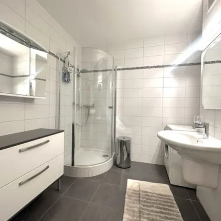 Rent this 4 bed apartment on Neudeckerhof in Hackhofergasse 1, 1190 Vienna