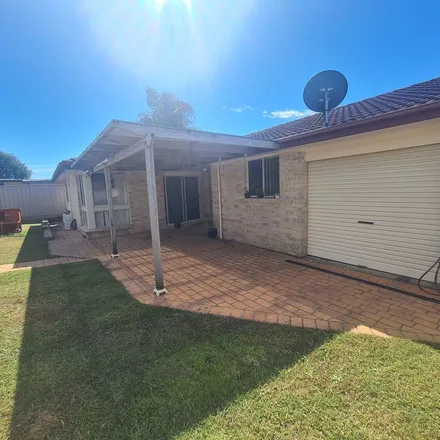 Rent this 3 bed apartment on Allison Avenue in Nowra NSW 2541, Australia