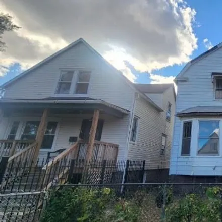 Buy this 2 bed house on 6640 South Winchester Avenue in Chicago, IL 60636