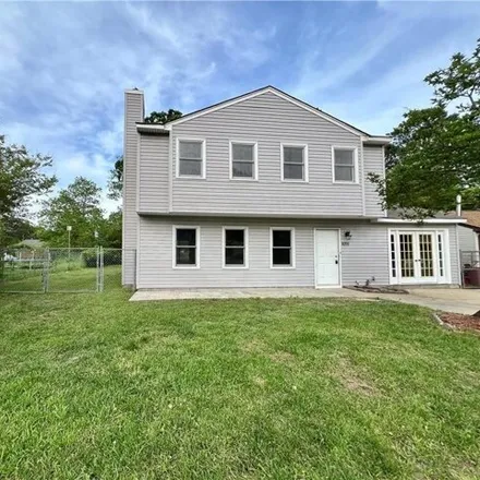 Buy this 4 bed house on 14212 Deloice Crescent in Warwick Lawns, VA 23602