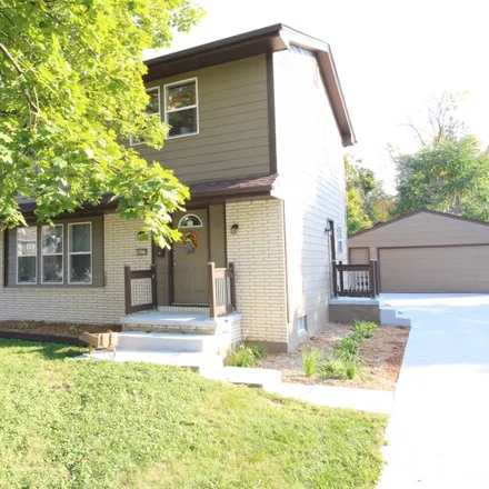 Buy this 3 bed house on 4410 Amick Avenue in Des Moines, IA 50310
