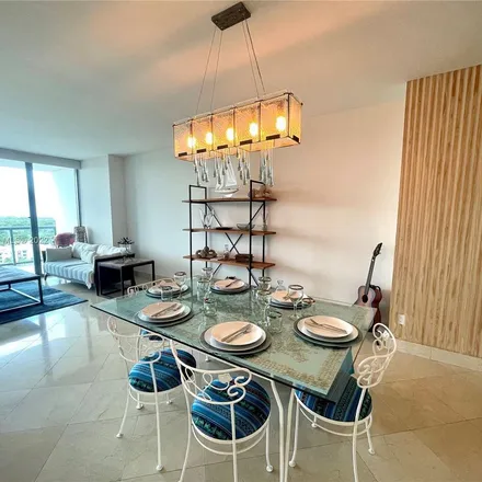 Image 6 - Blue on the Bay, 601 Northeast 36th Street, Buena Vista, Miami, FL 33137, USA - Apartment for rent