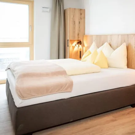 Rent this 1 bed apartment on Volksschule Dienten in Dorf, 5652 Höfl-Zachhof