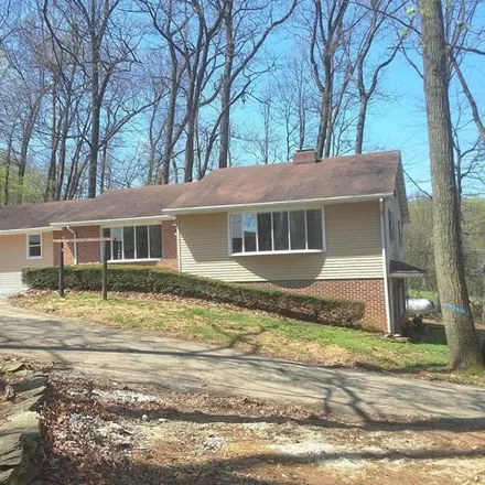 Rent this 5 bed house on 578 Truce Road in Truce, Providence Township