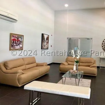 Rent this 3 bed apartment on Brisa Marina in Avenida de la Rotonda, Parque Lefevre