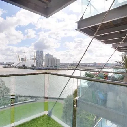 Rent this 2 bed room on Charrington Tower in 11 Biscayne Avenue, London