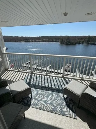 Buy this 2 bed condo on 190 South Quinsigamond Avenue in Edgemere, Shrewsbury