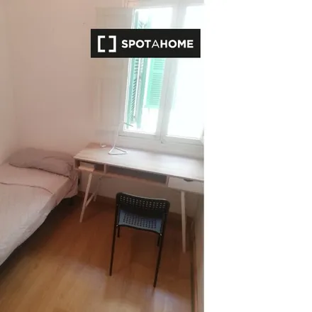 Rent this 4 bed room on Palma Fit in Carrer de Ticià, 36