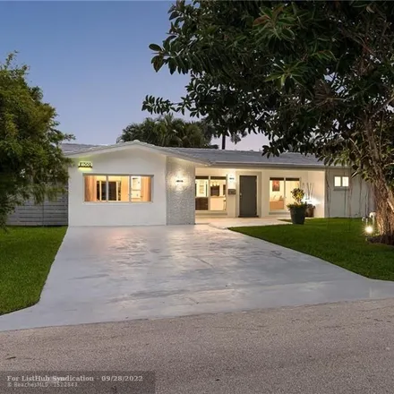 Image 3 - 1800 Northeast 27th Avenue, Country Club Isles, Pompano Beach, FL 33062, USA - House for sale