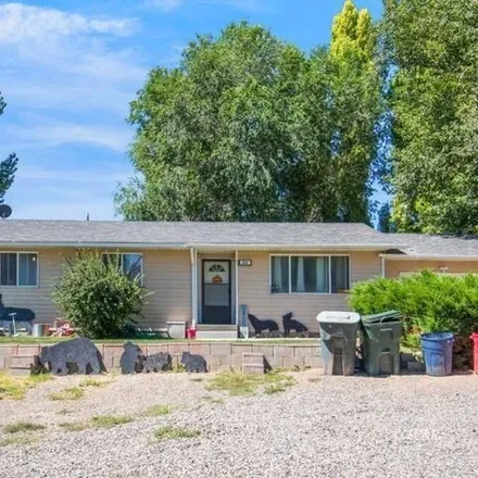 Buy this 3 bed house on 110 School Street in Carlin, NV 89822