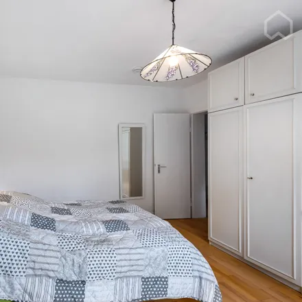 Rent this 4 bed apartment on Wientapperweg 38 in 22589 Hamburg, Germany