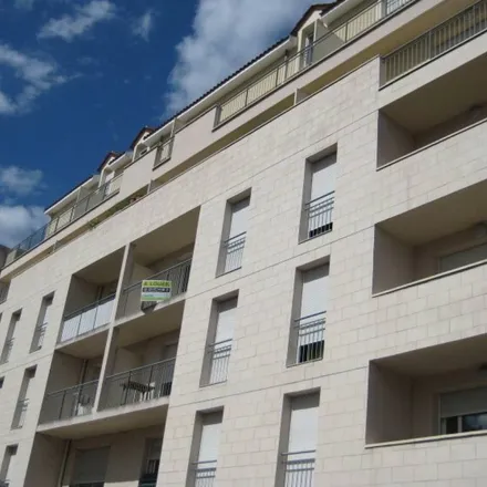 Image 3 - 16 Rue Louis Blanc, 24000 Périgueux, France - Apartment for rent