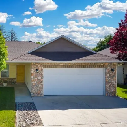 Buy this 3 bed house on 1587 Gazebo Court in Jerome, ID 83338