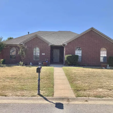 Buy this 4 bed house on 2602 Apple Blossom in Conway, AR 72034