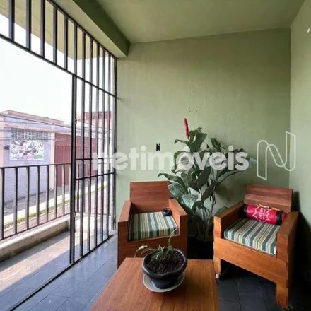 Buy this 6 bed house on Rua Coronel Américo Leite in Parque Industrial, Contagem - MG