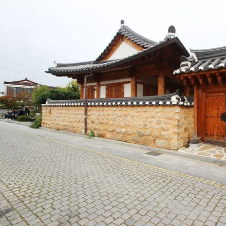 Rent this studio house on 75-6 in Omokdae-gil, Wansan-gu